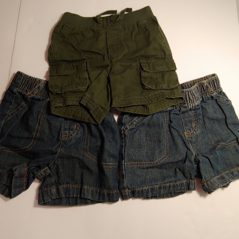 Short pants. 3 pairs size 9 months